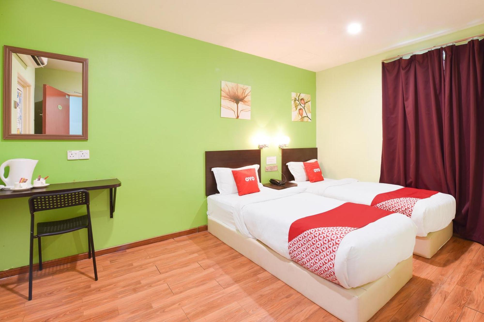 Hotel O G Home Hotel, Kota Bharu, Kelantan. Экстерьер фото