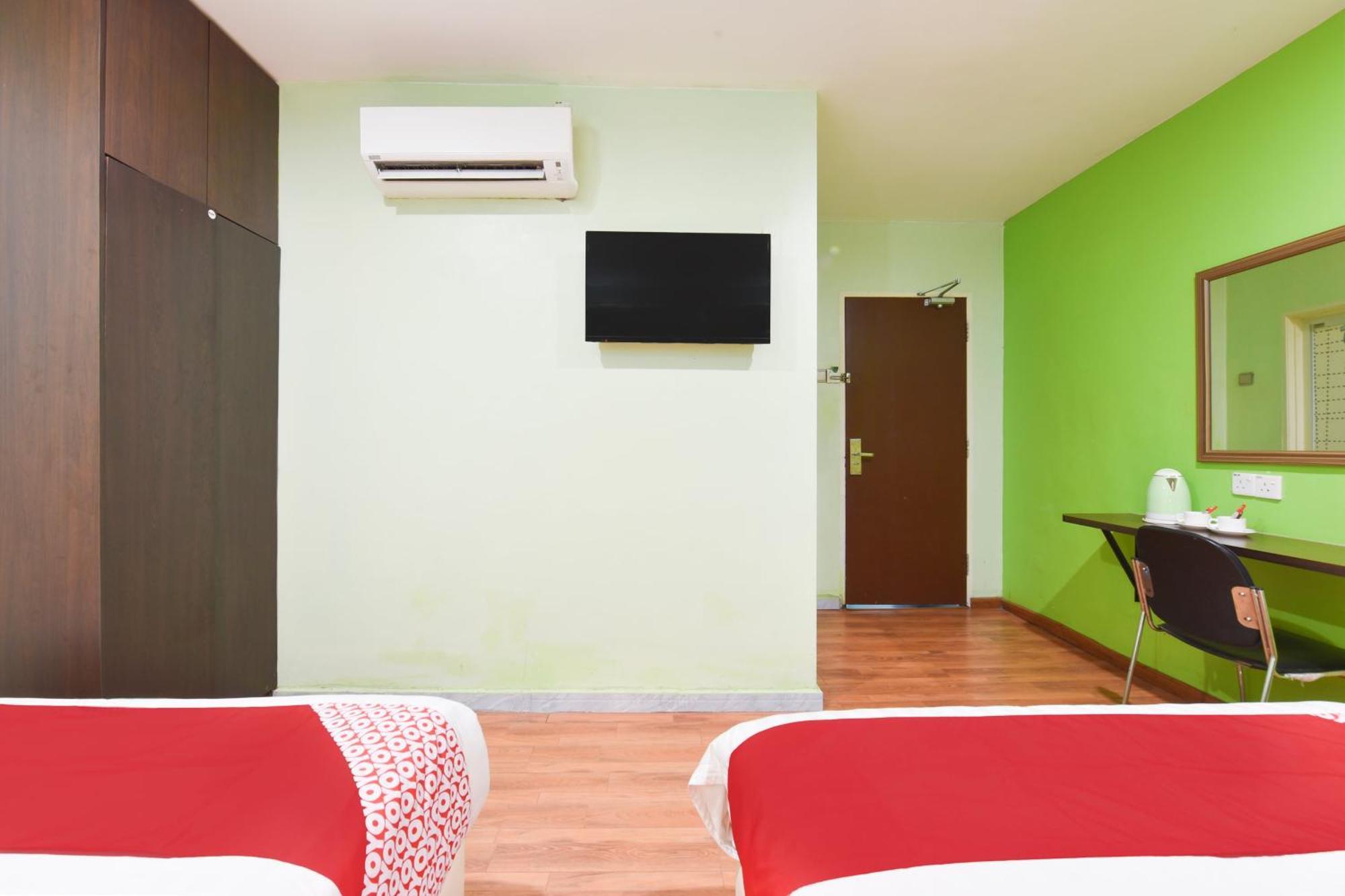 Hotel O G Home Hotel, Kota Bharu, Kelantan. Экстерьер фото